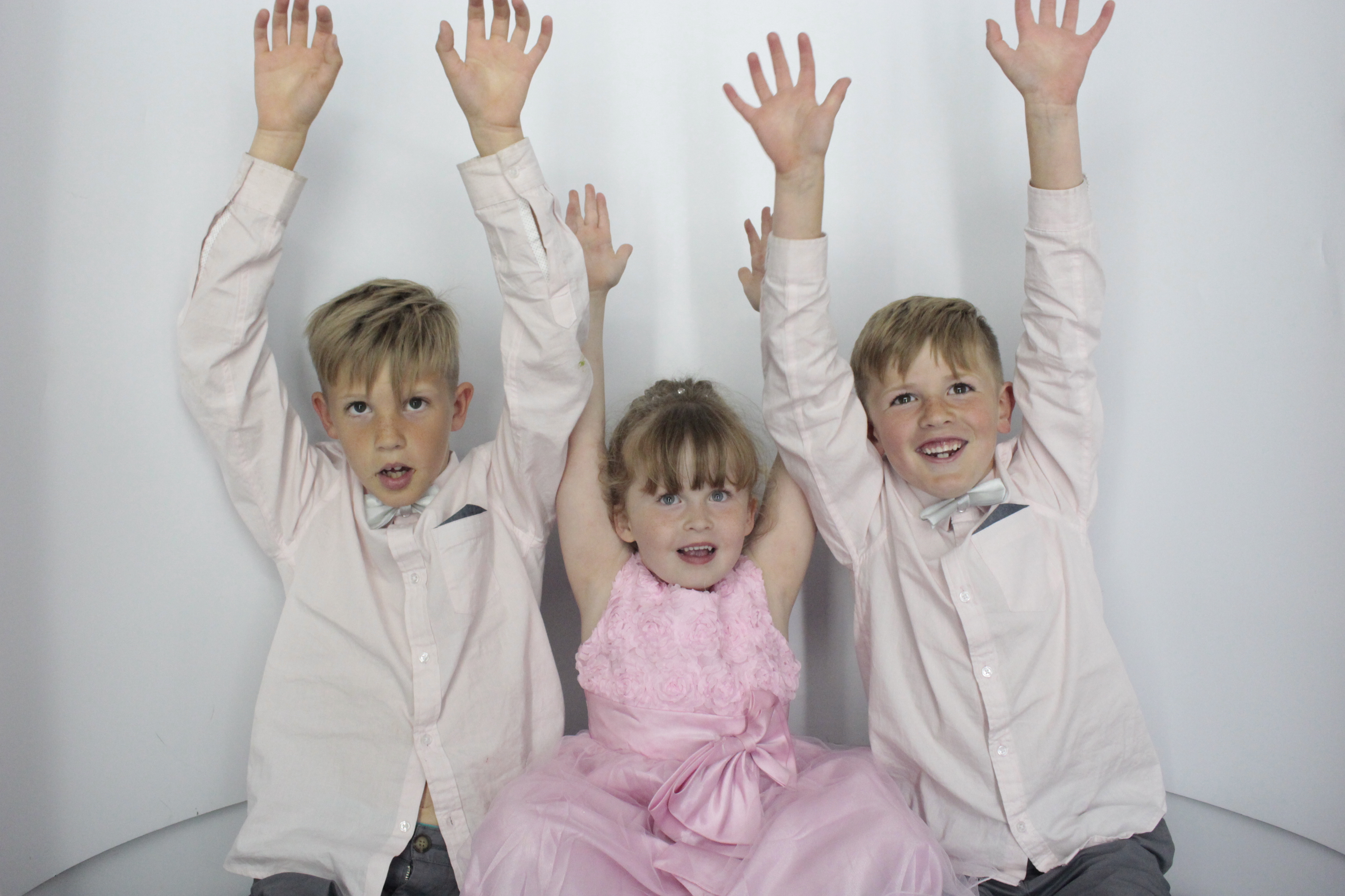 Sinead and Martyn's Wedding | View more photos from the event at gallery.myphotoboothexperience.co.uk/u/MyPhotoBoothExperienceLtd/Sinead-and-Martyns-Wedding